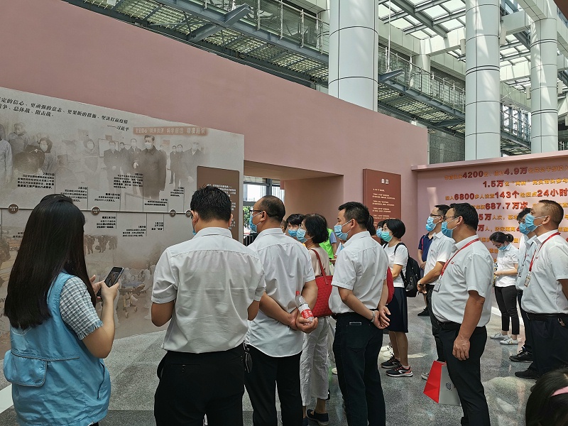 ս���ߡ���ʵ��μ������ѵ�֧����ǰ�п���Ӣ���¾�